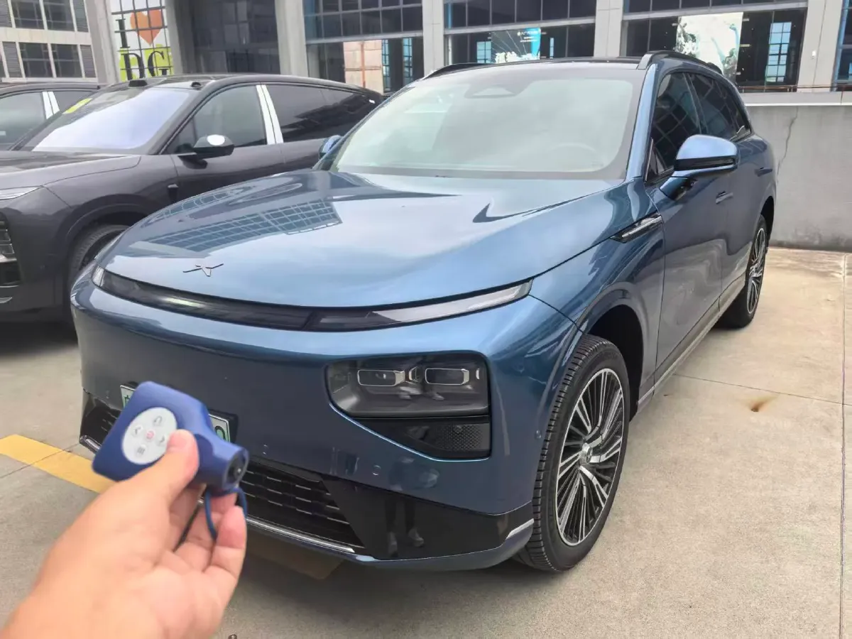 2025 Xpeng G9 BEV 93.1KWH,autocango,china used car exporter,china ev exporter,chinese used car exporter,chinese used ev exporter