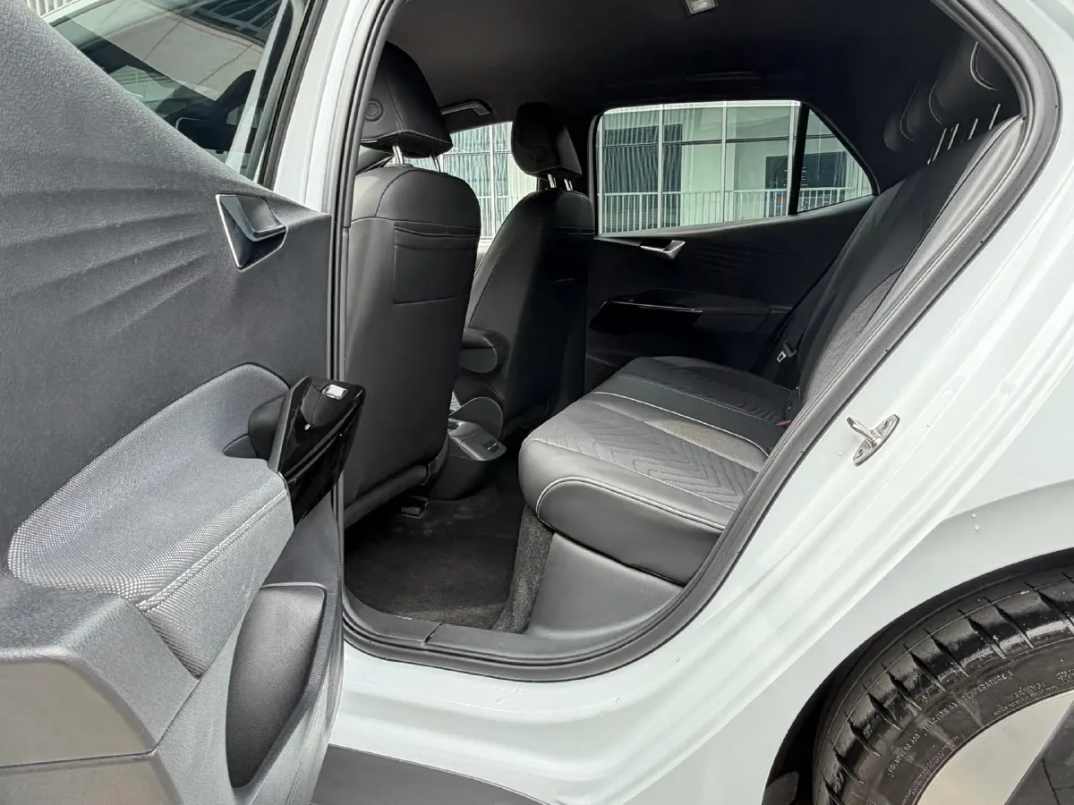 2023 Volkswagen ID.3 BEV 52.8KWH,autocango,china used car exporter,china ev exporter,chinese used car exporter,chinese used ev exporter