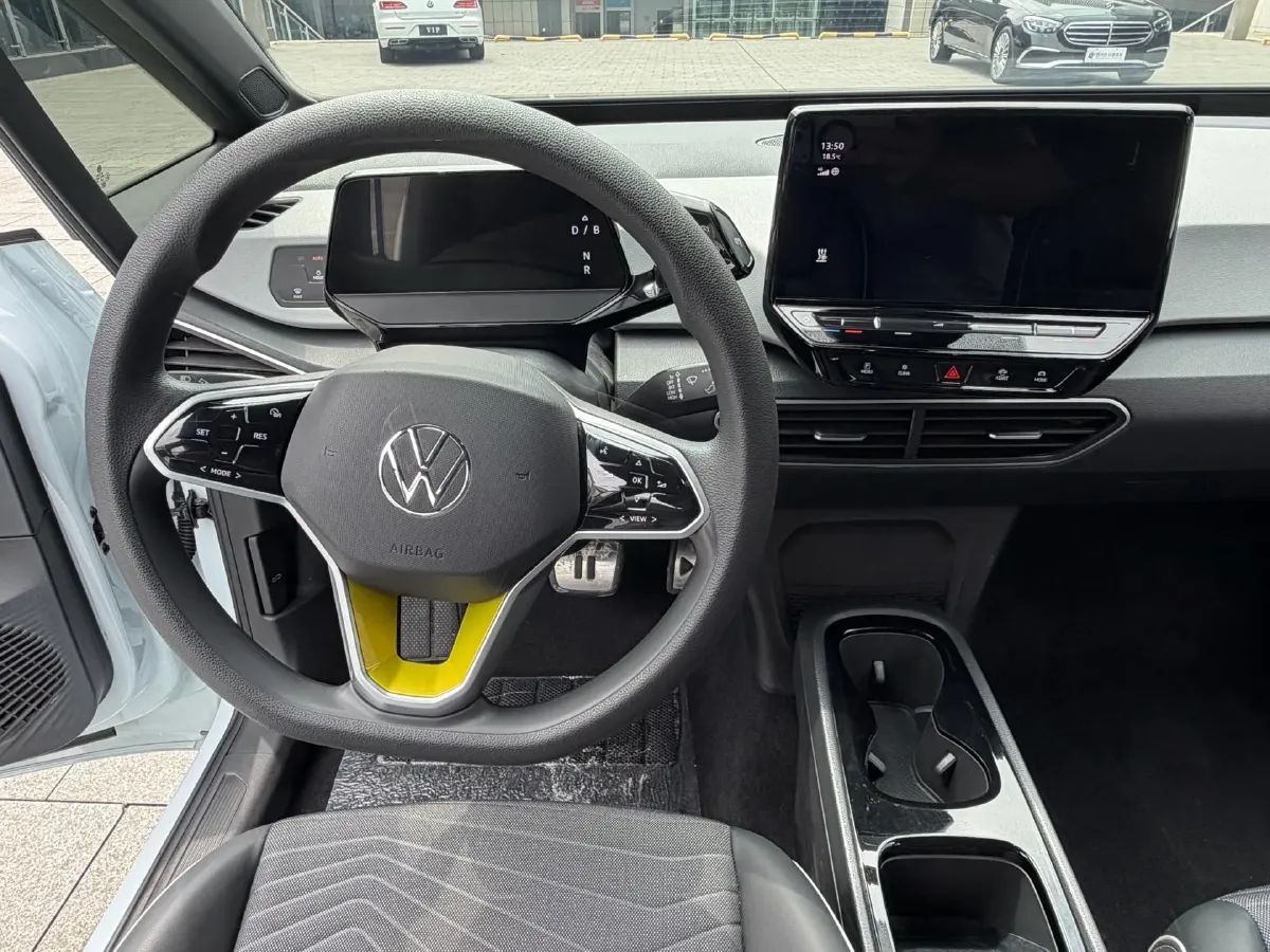 2023 Volkswagen ID.3 BEV 52.8KWH,autocango,china used car exporter,china ev exporter,chinese used car exporter,chinese used ev exporter