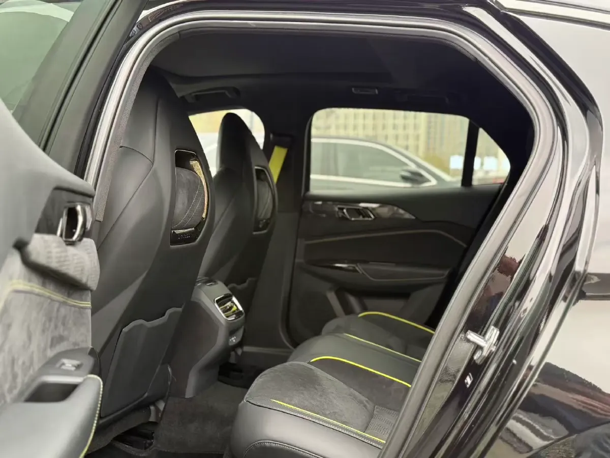 2022 LYNK&CO 03 2.0T 254HP L4 8AT,autocango,china used car exporter,china ev exporter,chinese used car exporter,chinese used ev exporter