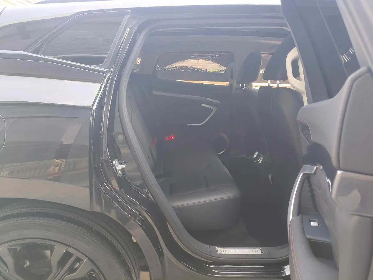 2017 WEY VV7 2.0T 234HP L4 7DCT,autocango,china used car exporter,china ev exporter,chinese used car exporter,chinese used ev exporter