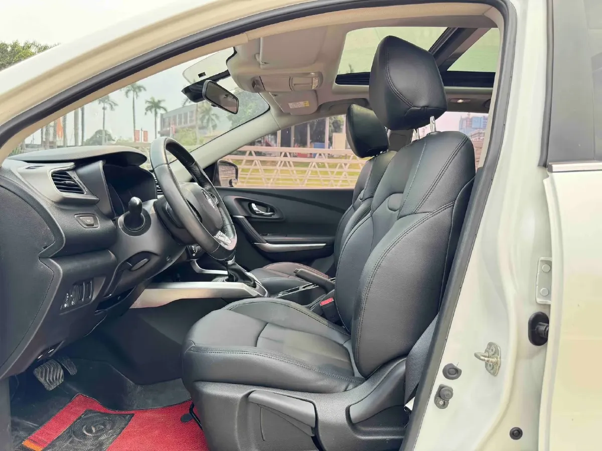 2017 Renault Kadjar 2.0L 150HP L4 CVT,autocango,china used car exporter,china ev exporter,chinese used car exporter,chinese used ev exporter