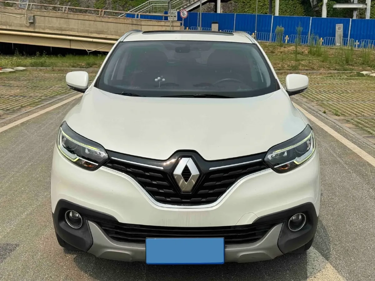 2017 Renault Kadjar 2.0L 150HP L4 CVT,autocango,china used car exporter,china ev exporter,chinese used car exporter,chinese used ev exporter