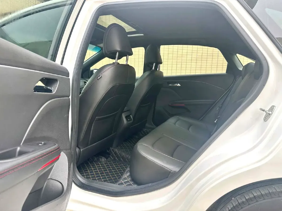 2019 Chevrolet Monza 1.3T 163HP L3 6AT,autocango,china used car exporter,china ev exporter,chinese used car exporter,chinese used ev exporter