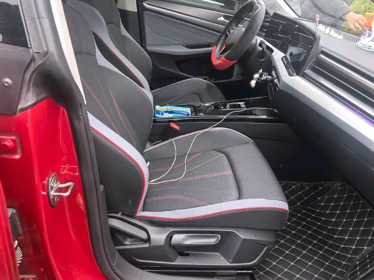 2025 Volkswagen Lamando 1.4T 150HP L4 7DCT,autocango,china used car exporter,china ev exporter,chinese used car exporter,chinese used ev exporter