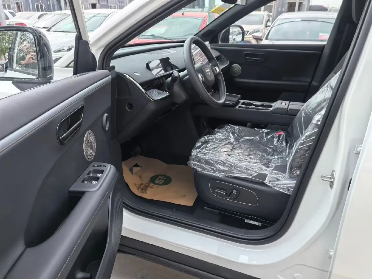 2025 Toyota BZ3X BEV 50.03KWH,autocango,china used car exporter,china ev exporter,chinese used car exporter,chinese used ev exporter