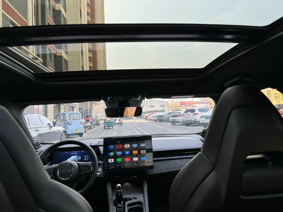 2025 LYNK&CO 03 1.5T 181HP L4 7DCT,autocango,china used car exporter,china ev exporter,chinese used car exporter,chinese used ev exporter