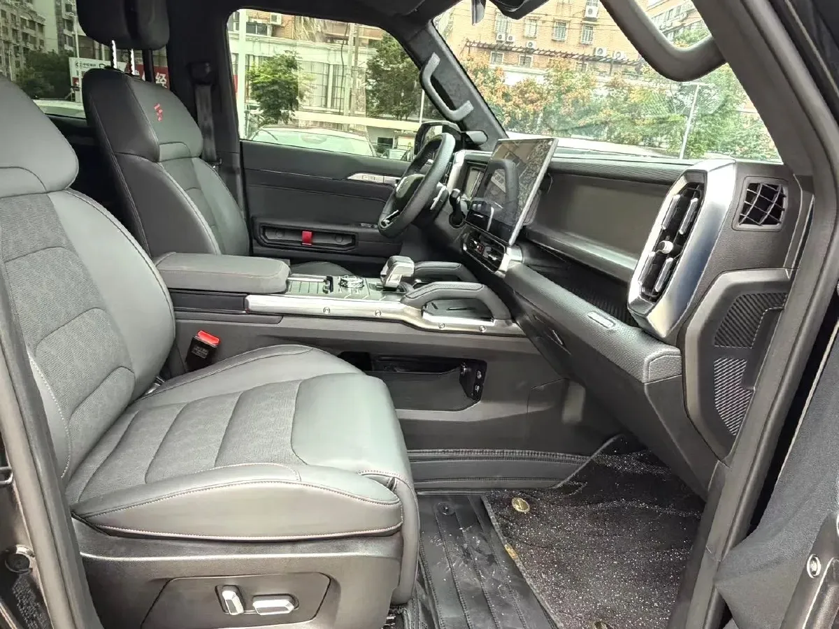 2023 Jetour Traveller 2.0T 254HP L4 7DCT,autocango,china used car exporter,china ev exporter,chinese used car exporter,chinese used ev exporter