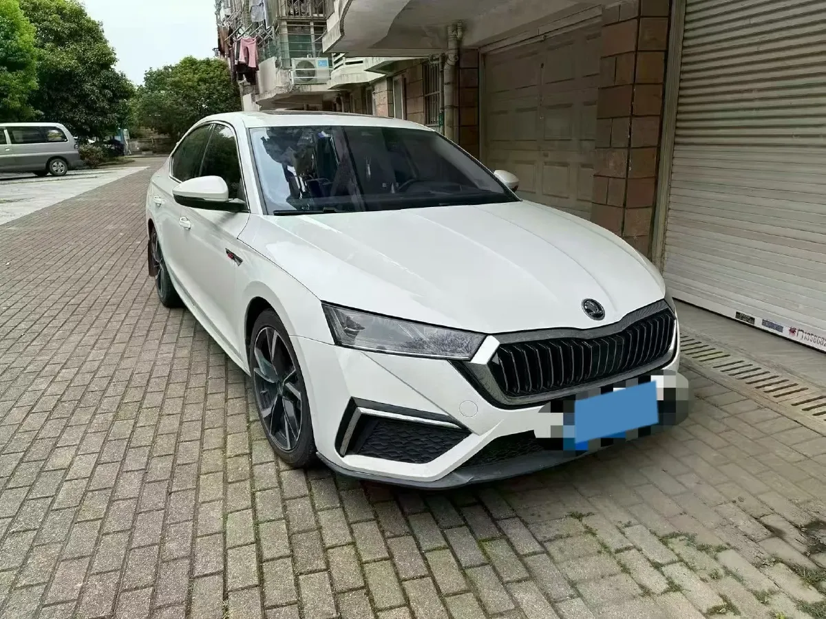 2021 Skoda Octavia 1.4T 150HP L4 7DCT,autocango,china used car exporter,china ev exporter,chinese used car exporter,chinese used ev exporter