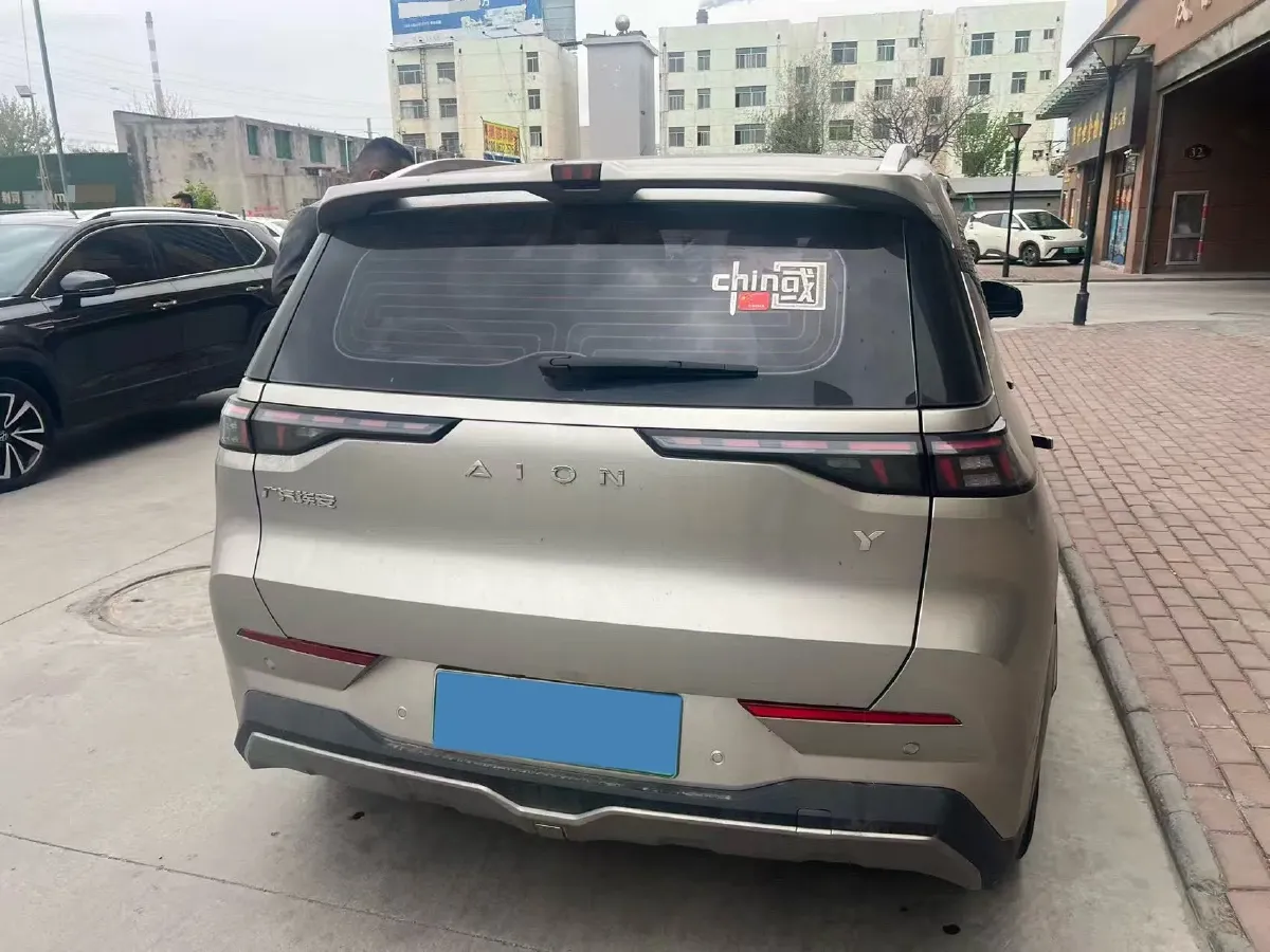 2022 Geely Okavango 1.8T 184HP L4 7DCT,autocango,china used car exporter,china ev exporter,chinese used car exporter,chinese used ev exporter