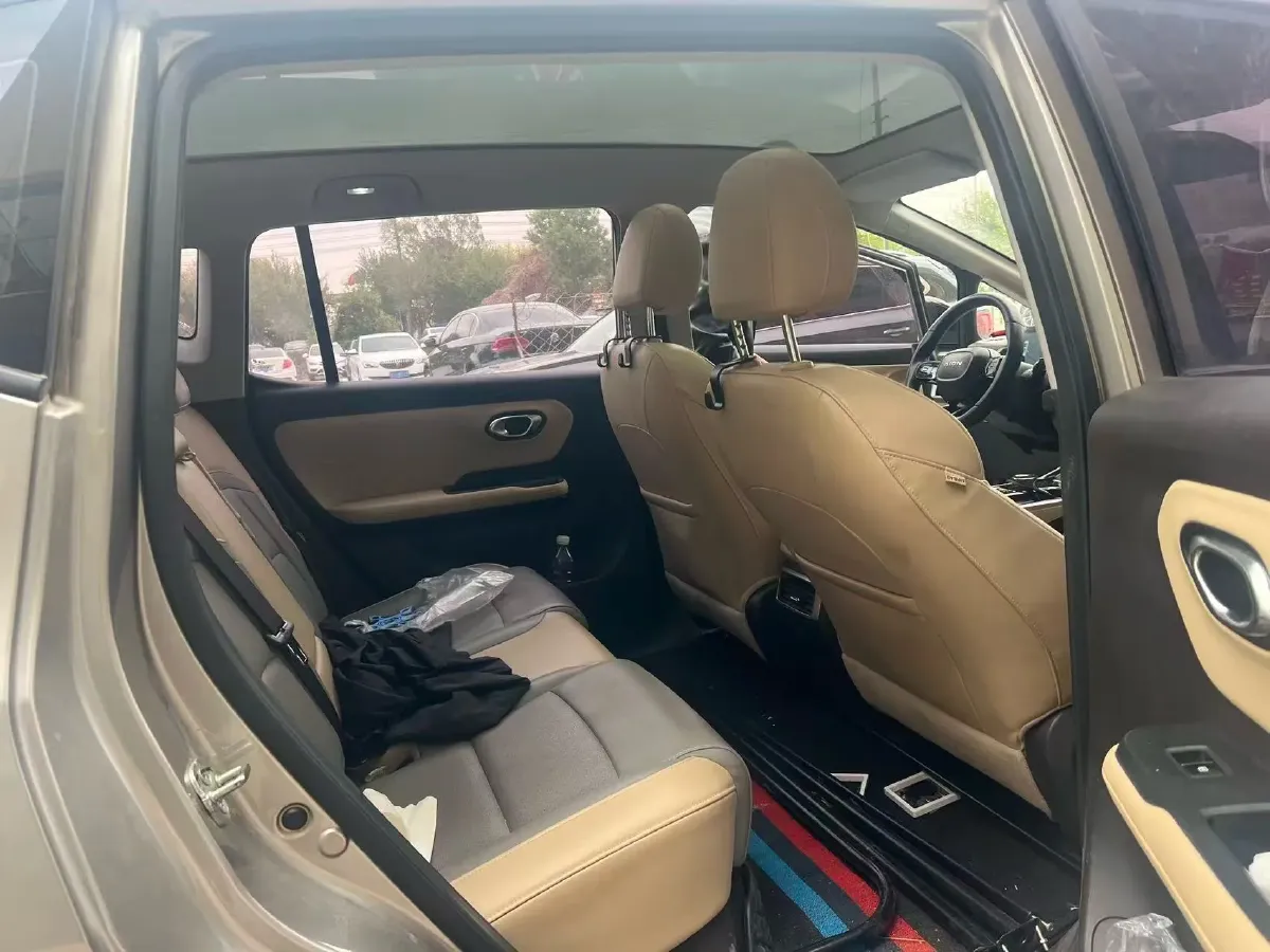 2022 Geely Okavango 1.8T 184HP L4 7DCT,autocango,china used car exporter,china ev exporter,chinese used car exporter,chinese used ev exporter