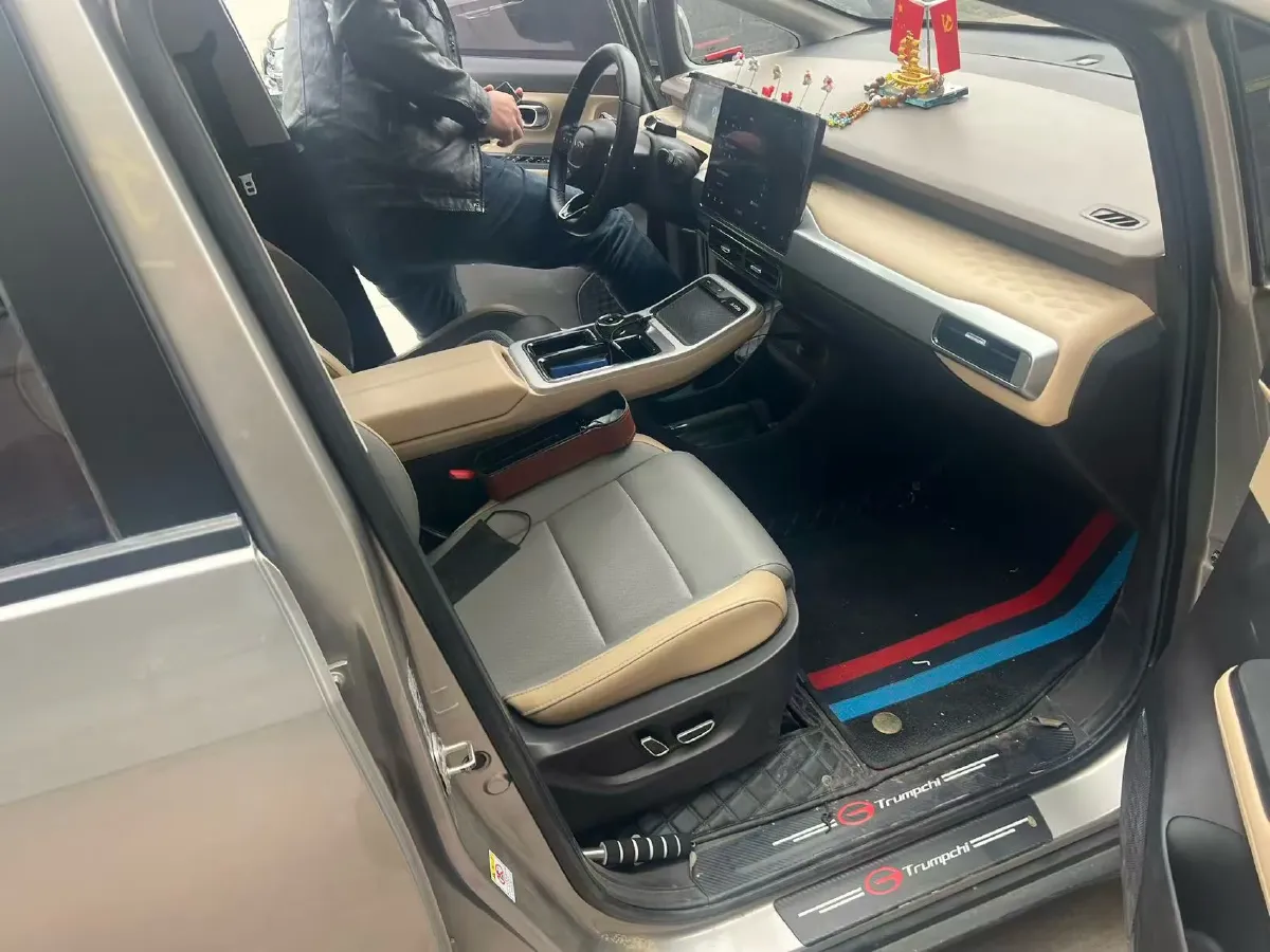 2022 Geely Okavango 1.8T 184HP L4 7DCT,autocango,china used car exporter,china ev exporter,chinese used car exporter,chinese used ev exporter