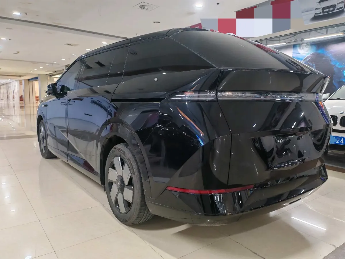 2024 Xpeng X9 BEV 101.5KWH,autocango,china used car exporter,china ev exporter,chinese used car exporter,chinese used ev exporter