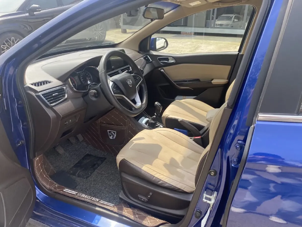 2017 BaoJun 310W 1.5L 112HP L4 6MT,autocango,china used car exporter,china ev exporter,chinese used car exporter,chinese used ev exporter