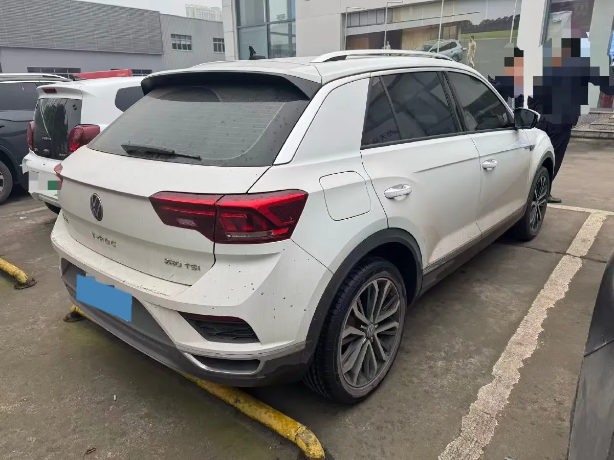 2022 Volkswagen T-Roc 1.4T 150HP L4 7DCT,autocango,china used car exporter,china ev exporter,chinese used car exporter,chinese used ev exporter