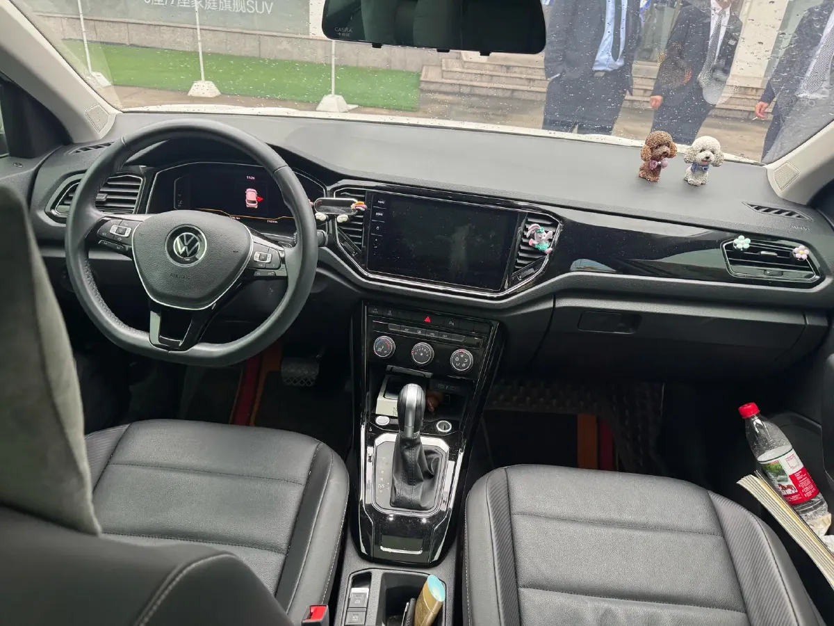 2022 Volkswagen T-Roc 1.4T 150HP L4 7DCT,autocango,china used car exporter,china ev exporter,chinese used car exporter,chinese used ev exporter