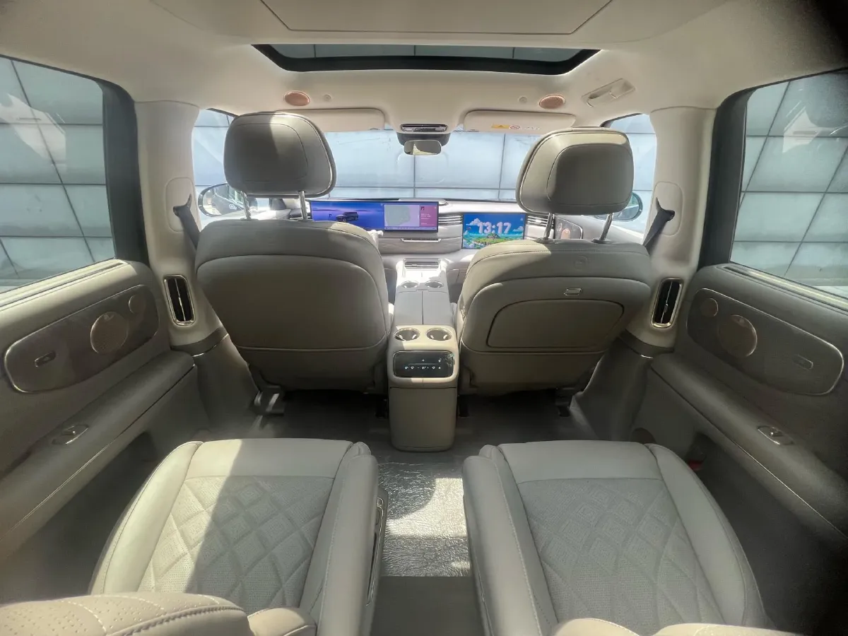 2026 IM LS9 REEV 155HP REEV,autocango,china used car exporter,china ev exporter,chinese used car exporter,chinese used ev exporter