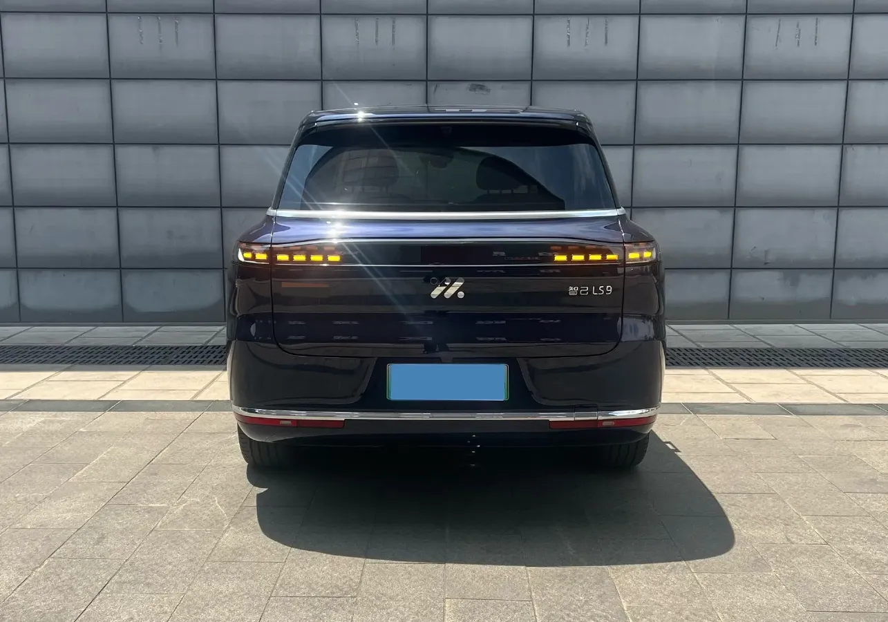 2026 IM LS9 REEV 155HP REEV,autocango,china used car exporter,china ev exporter,chinese used car exporter,chinese used ev exporter