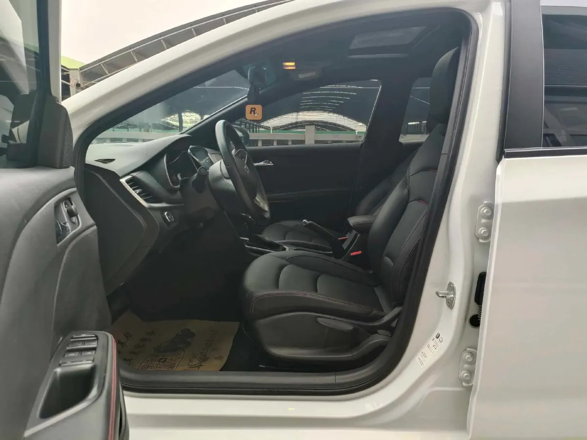 2020 Chevrolet Monza 1.3T 163HP L3 6AT,autocango,china used car exporter,china ev exporter,chinese used car exporter,chinese used ev exporter