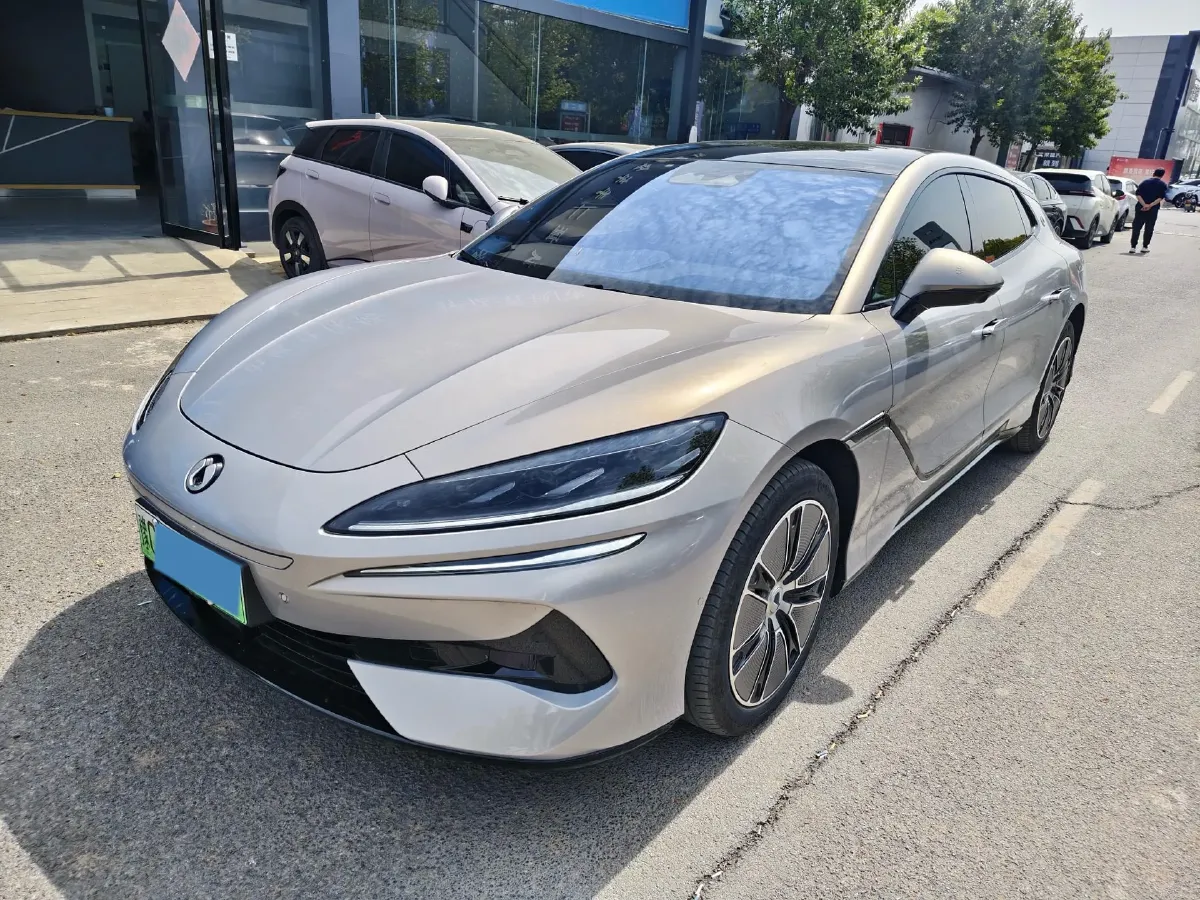 2024 Denza DenzaZ9GT 2.0T 207HP L4 E-CVT PHEV 38.5KWH,autocango,china used car exporter,china ev exporter,chinese used car exporter,chinese used ev exporter