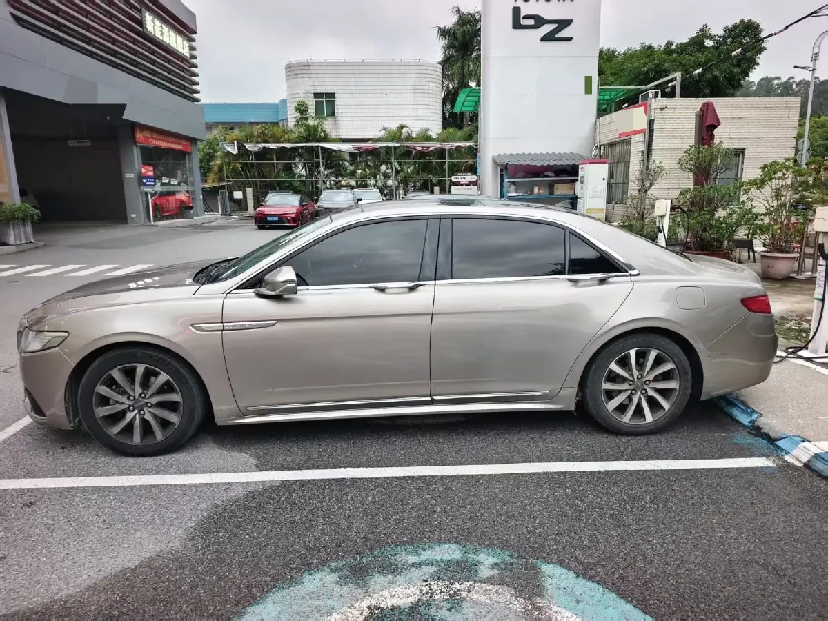 2018 Lincoln Continental 2.0T 261HP L4 6AT,autocango,china used car exporter,china ev exporter,chinese used car exporter,chinese used ev exporter