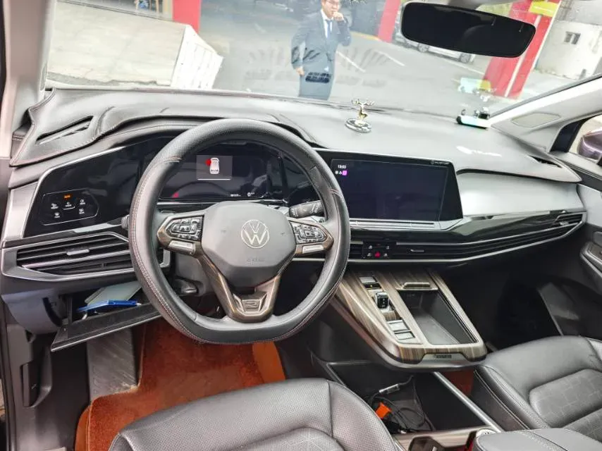 2023 Volkswagen Talagon 2.0T 220HP L4 7DCT,autocango,china used car exporter,china ev exporter,chinese used car exporter,chinese used ev exporter