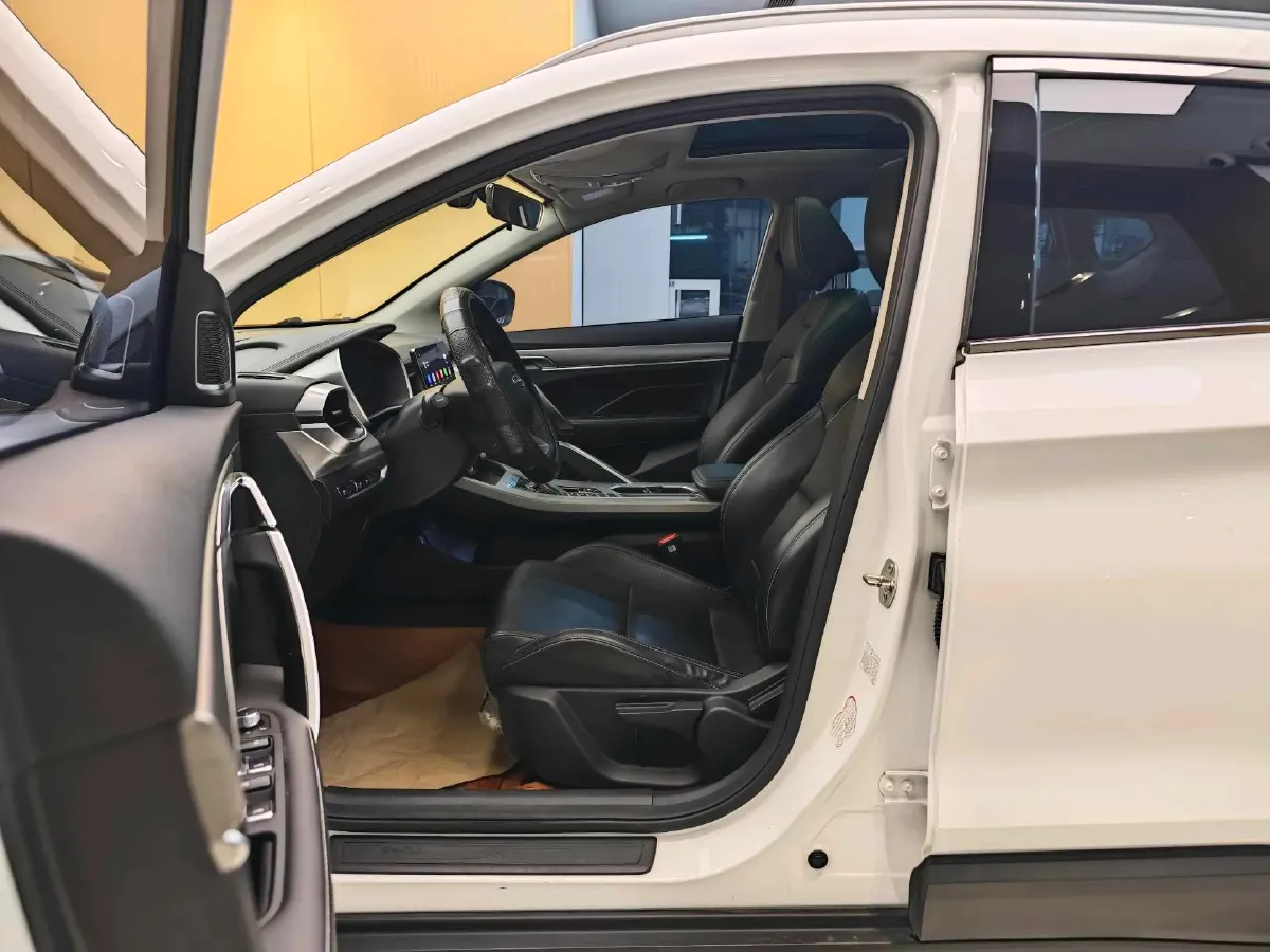 2019 Geely Coolray 1.5T 177HP L3 7DCT,autocango,china used car exporter,china ev exporter,chinese used car exporter,chinese used ev exporter