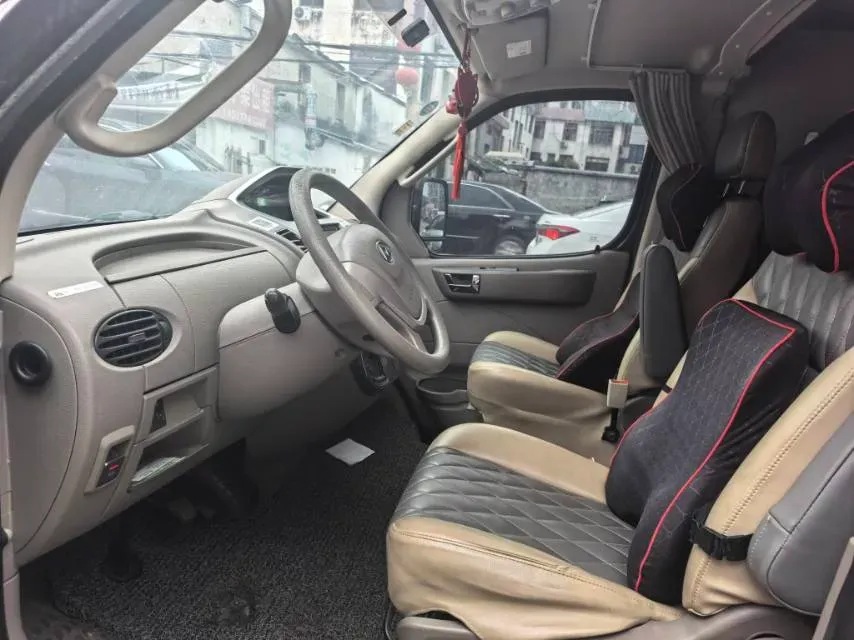 2015 MAXUS XinTu V80 2.5T 136HP L4 5MT,autocango,china used car exporter,china ev exporter,chinese used car exporter,chinese used ev exporter