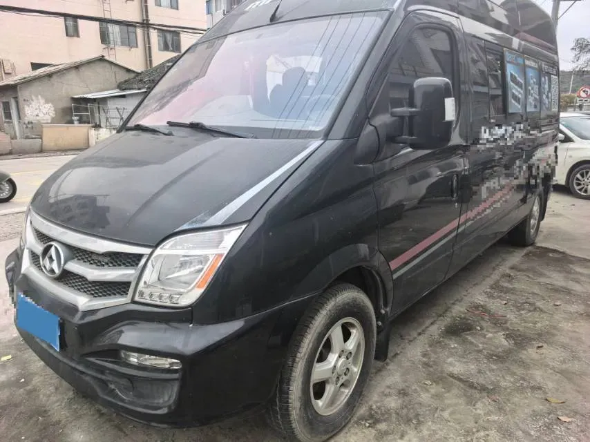 2015 MAXUS XinTu V80 2.5T 136HP L4 5MT,autocango,china used car exporter,china ev exporter,chinese used car exporter,chinese used ev exporter