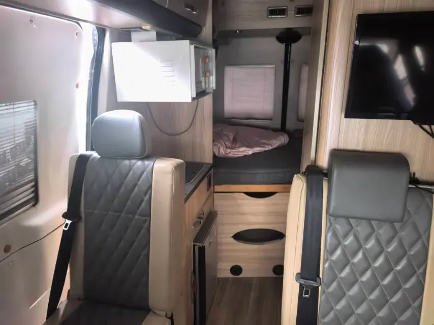 2015 MAXUS XinTu V80 2.5T 136HP L4 5MT,autocango,china used car exporter,china ev exporter,chinese used car exporter,chinese used ev exporter