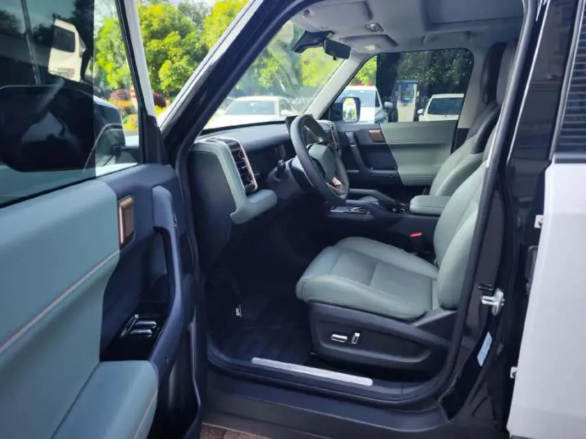 2024 JMC DaDao 2.3T 245HP L4 8AT,autocango,china used car exporter,china ev exporter,chinese used car exporter,chinese used ev exporter