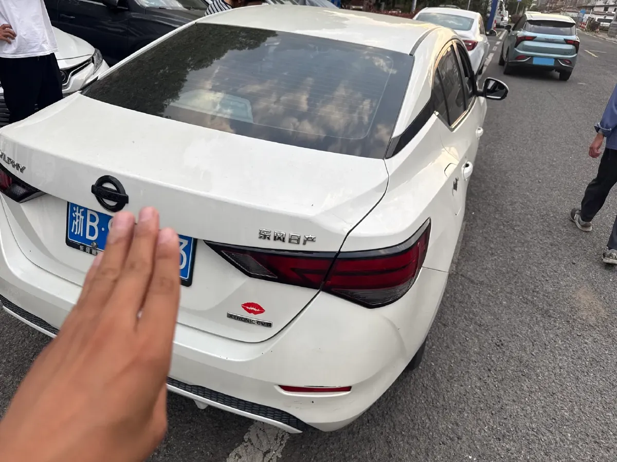 2021 Nissan Sylphy 1.6L 135HP L4 CVT,autocango,china used car exporter,china ev exporter,chinese used car exporter,chinese used ev exporter
