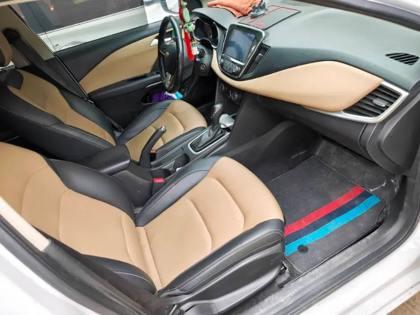 2021 Chevrolet Monza 1.5L 113HP L4 6AT,autocango,china used car exporter,china ev exporter,chinese used car exporter,chinese used ev exporter