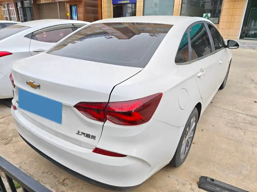 2021 Chevrolet Monza 1.5L 113HP L4 6AT,autocango,china used car exporter,china ev exporter,chinese used car exporter,chinese used ev exporter