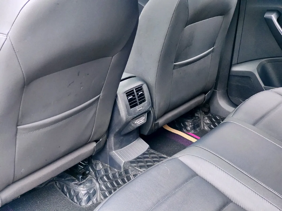 2021 Volkswagen T-Roc 1.4T 150HP L4 7DCT,autocango,china used car exporter,china ev exporter,chinese used car exporter,chinese used ev exporter