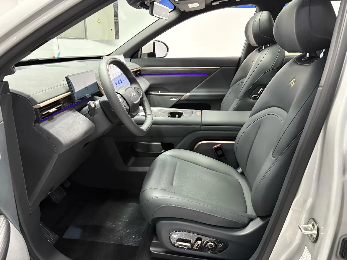 2025 DongFeng eπ eπ008 1.5T 147HP L4 REEV 34.32KWH,autocango,china used car exporter,china ev exporter,chinese used car exporter,chinese used ev exporter