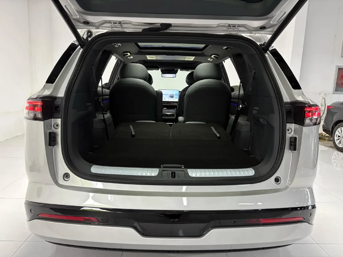 2025 DongFeng eπ eπ008 1.5T 147HP L4 REEV 34.32KWH,autocango,china used car exporter,china ev exporter,chinese used car exporter,chinese used ev exporter