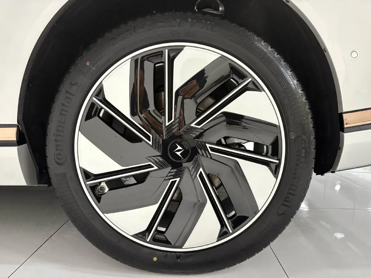 2025 DongFeng eπ eπ008 1.5T 147HP L4 REEV 34.32KWH,autocango,china used car exporter,china ev exporter,chinese used car exporter,chinese used ev exporter