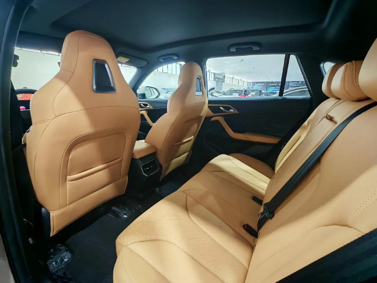 2023 Roewe RX5 1.5T 188HP L4 7DCT,autocango,china used car exporter,china ev exporter,chinese used car exporter,chinese used ev exporter