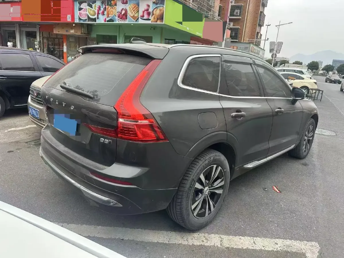 2022 Volvo XC60 2.0T 250HP L4 8AT,autocango,china used car exporter,china ev exporter,chinese used car exporter,chinese used ev exporter