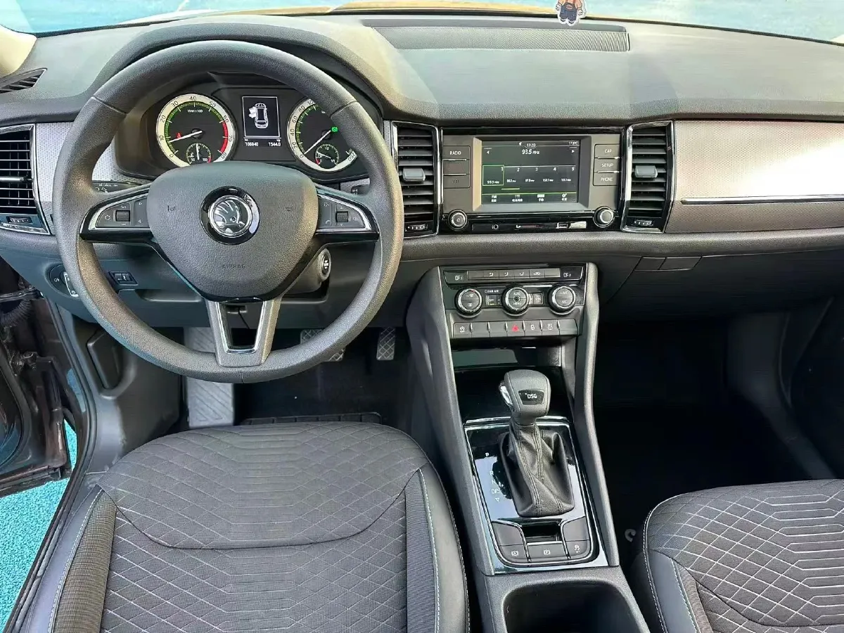 2017 Skoda Kodiak 1.8T 180HP L4 7DCT,autocango,china used car exporter,china ev exporter,chinese used car exporter,chinese used ev exporter