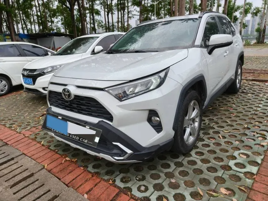 2020 Toyota RAV4 2.0L 171HP L4 CVT,autocango,china used car exporter,china ev exporter,chinese used car exporter,chinese used ev exporter