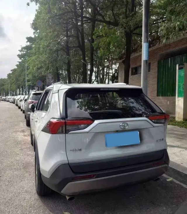 2020 Toyota RAV4 2.0L 171HP L4 CVT,autocango,china used car exporter,china ev exporter,chinese used car exporter,chinese used ev exporter