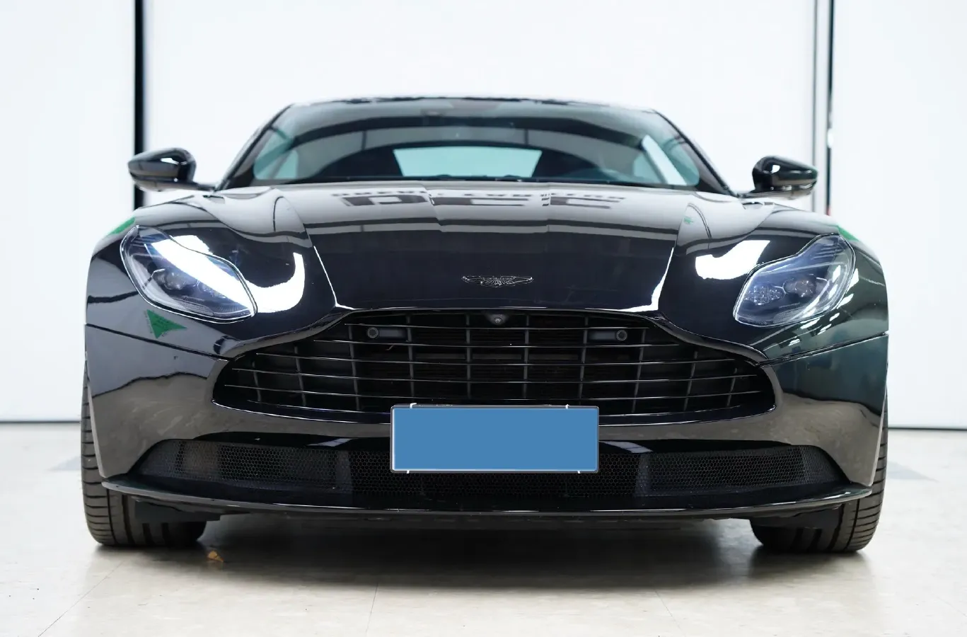 2020 Aston Martin DB11 4.0T 510HP V8 8AT,autocango,china used car exporter,china ev exporter,chinese used car exporter,chinese used ev exporter