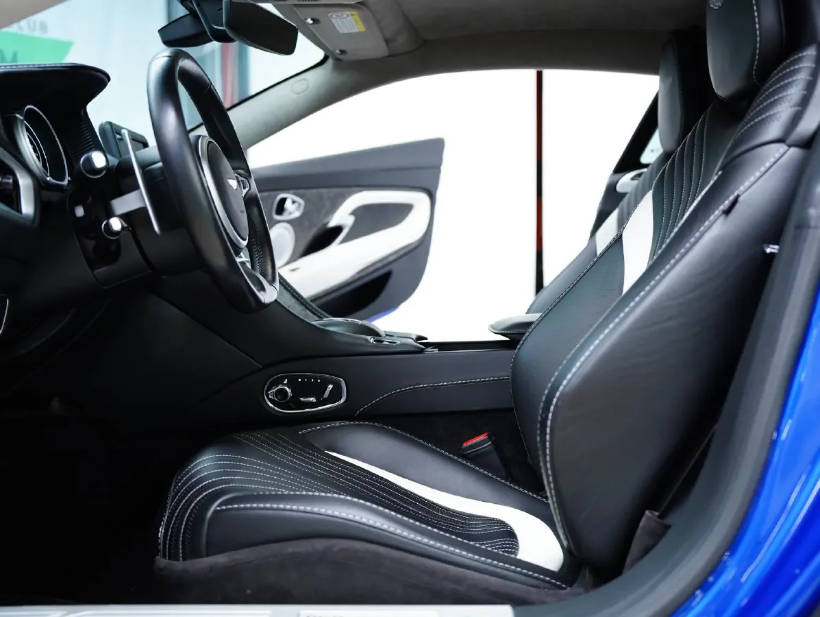 2020 Aston Martin DB11 4.0T 510HP V8 8AT,autocango,china used car exporter,china ev exporter,chinese used car exporter,chinese used ev exporter