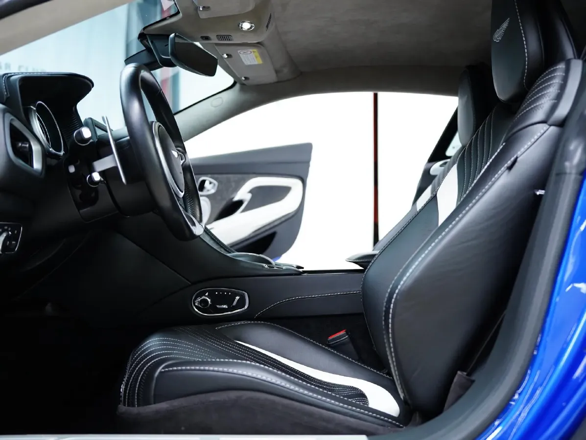 2020 Aston Martin DB11 4.0T 510HP V8 8AT,autocango,china used car exporter,china ev exporter,chinese used car exporter,chinese used ev exporter