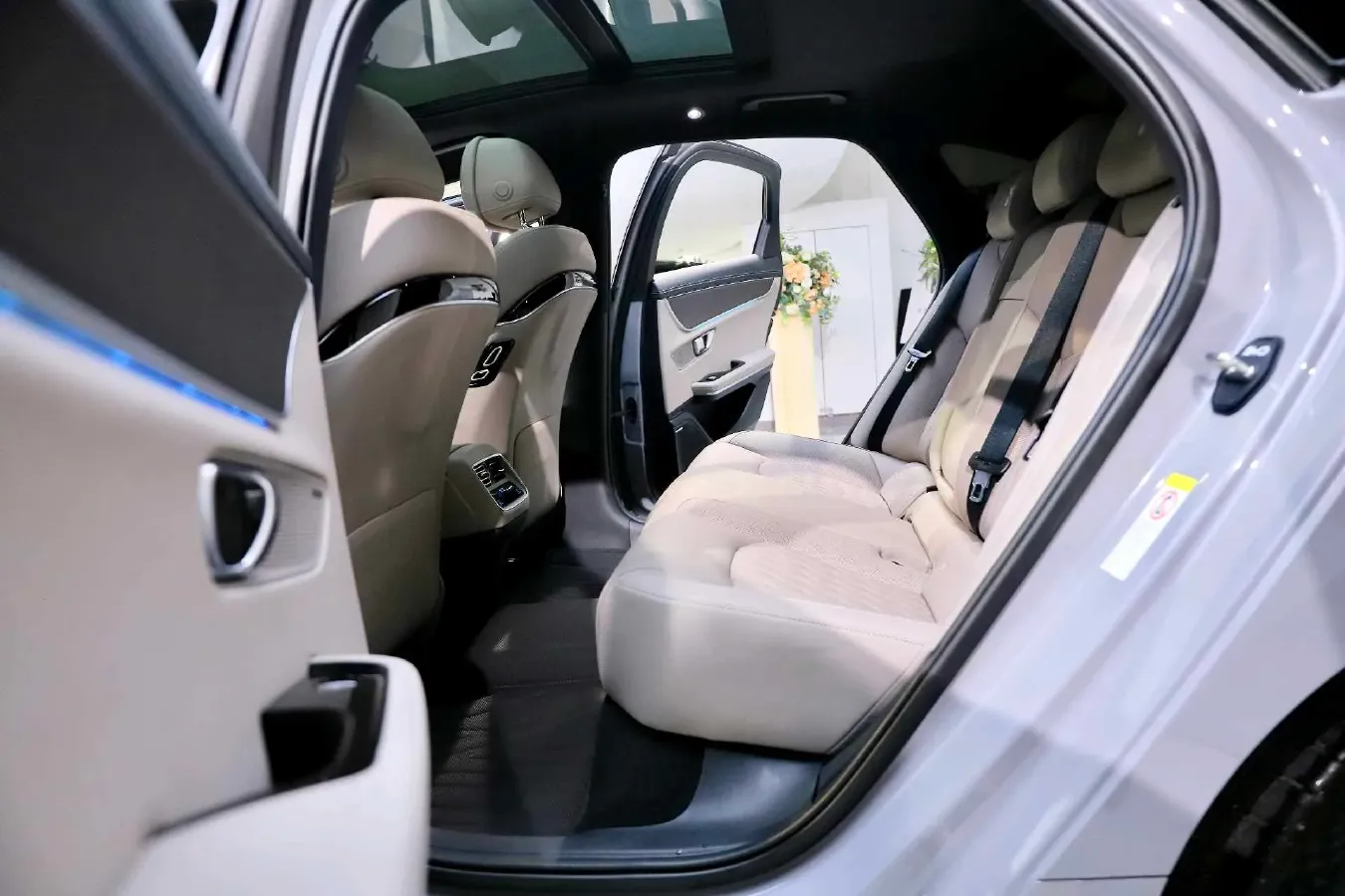 2025 BYD Han 1.5T 156HP L4 E-CVT PHEV,autocango,china used car exporter,china ev exporter,chinese used car exporter,chinese used ev exporter