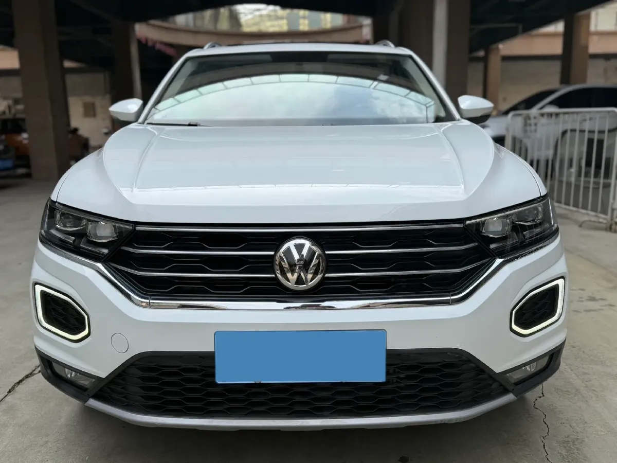 2019 Volkswagen T-Roc 1.4T 150HP L4 7DCT,autocango,china used car exporter,china ev exporter,chinese used car exporter,chinese used ev exporter