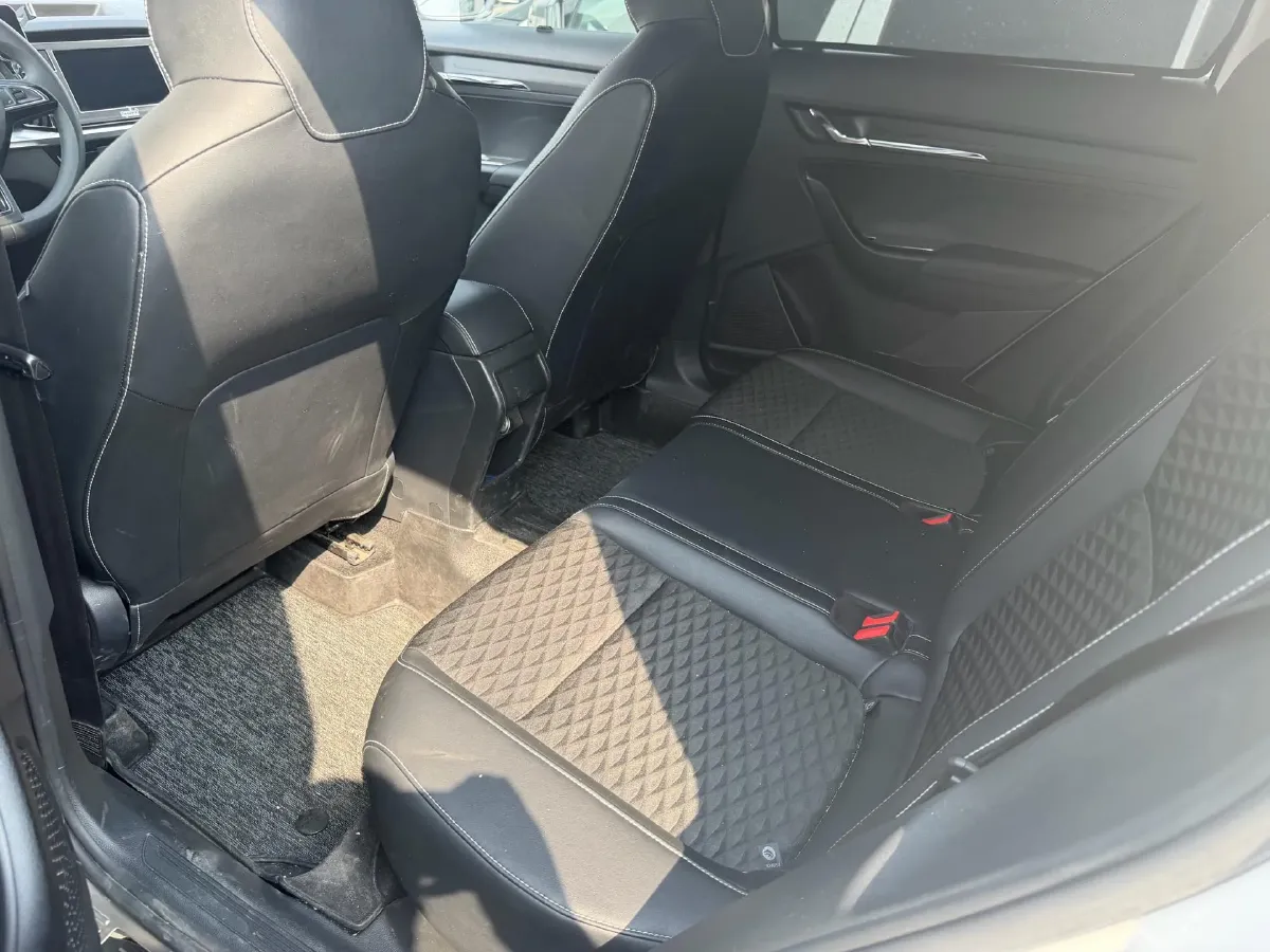 2018 Skoda Kamiq 1.5L 112HP L4 5MT,autocango,china used car exporter,china ev exporter,chinese used car exporter,chinese used ev exporter