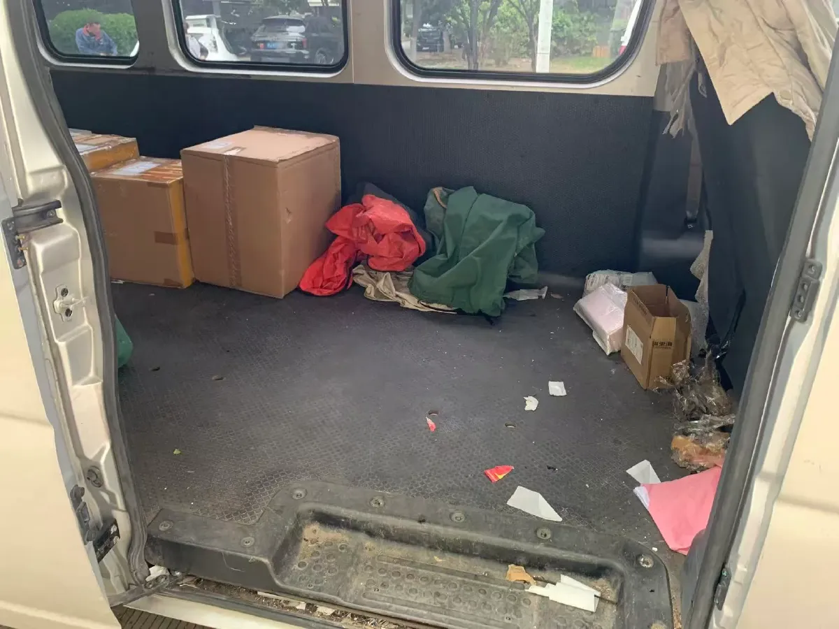 2023 MAXUS XinTu V70 2.0T 125HP L4 6MT,autocango,china used car exporter,china ev exporter,chinese used car exporter,chinese used ev exporter